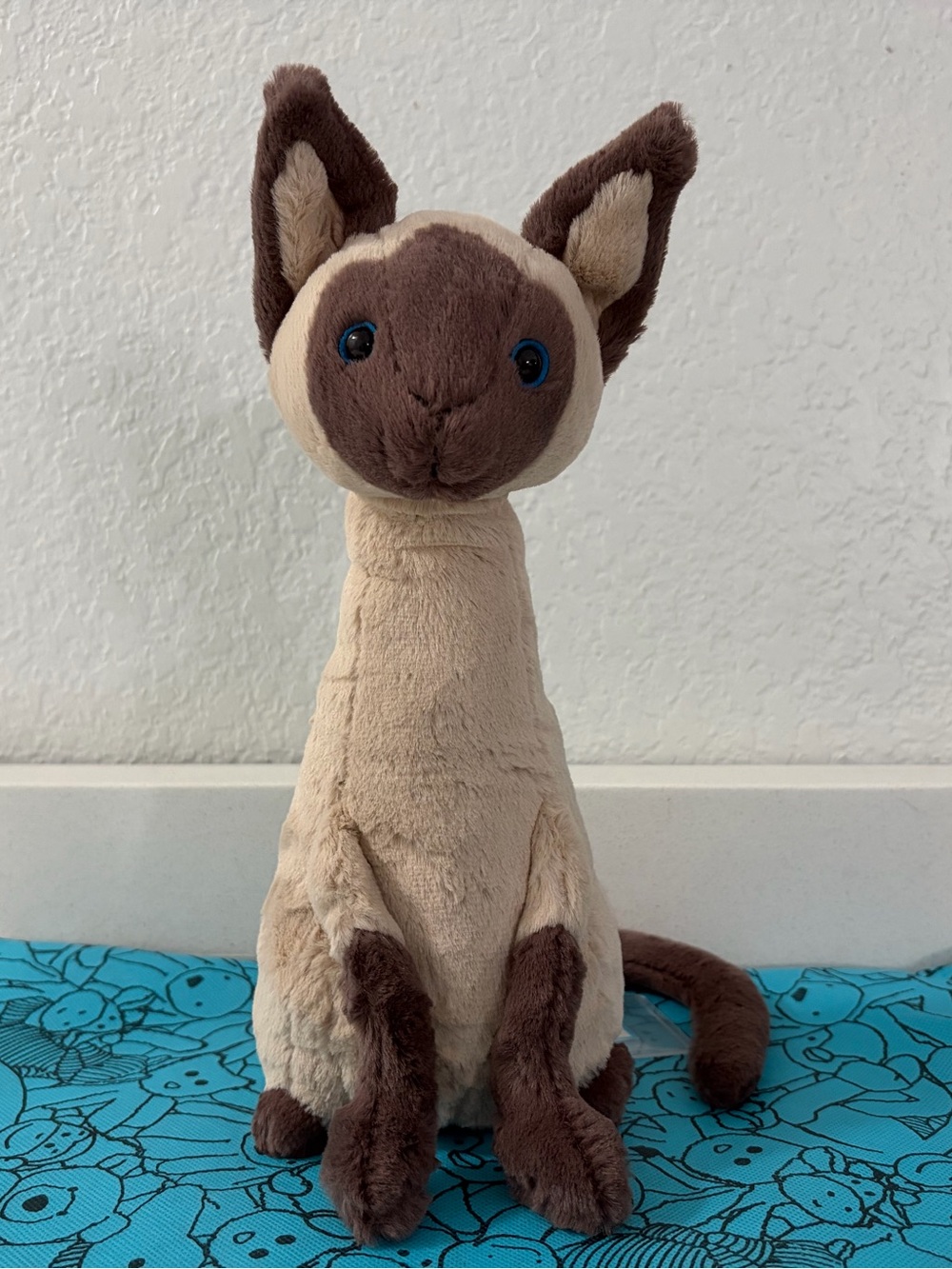 AUTHENTIC Jellycat Iris Siamese Cat- NWT Retired- FAST SHIP